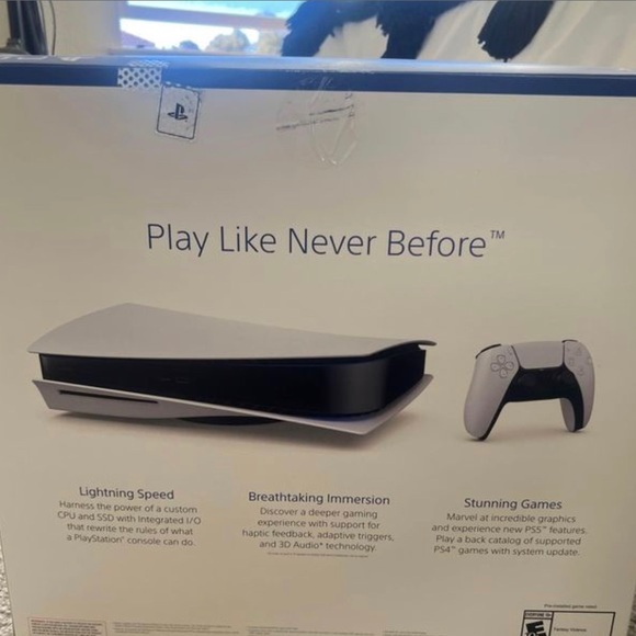 Ps 5 available - Picture 5 of 6